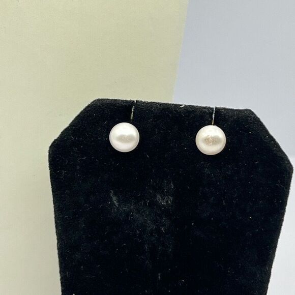 Pearl 2 PC set Earrings Necklace 7-8 mm GoldTone Classic Heritage VTG 80’s - Picture 2 of 6